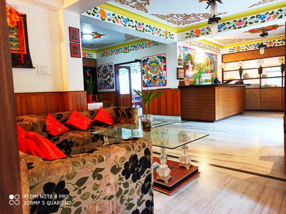 Dwang Rumtek Resort Tadong Экстерьер фото