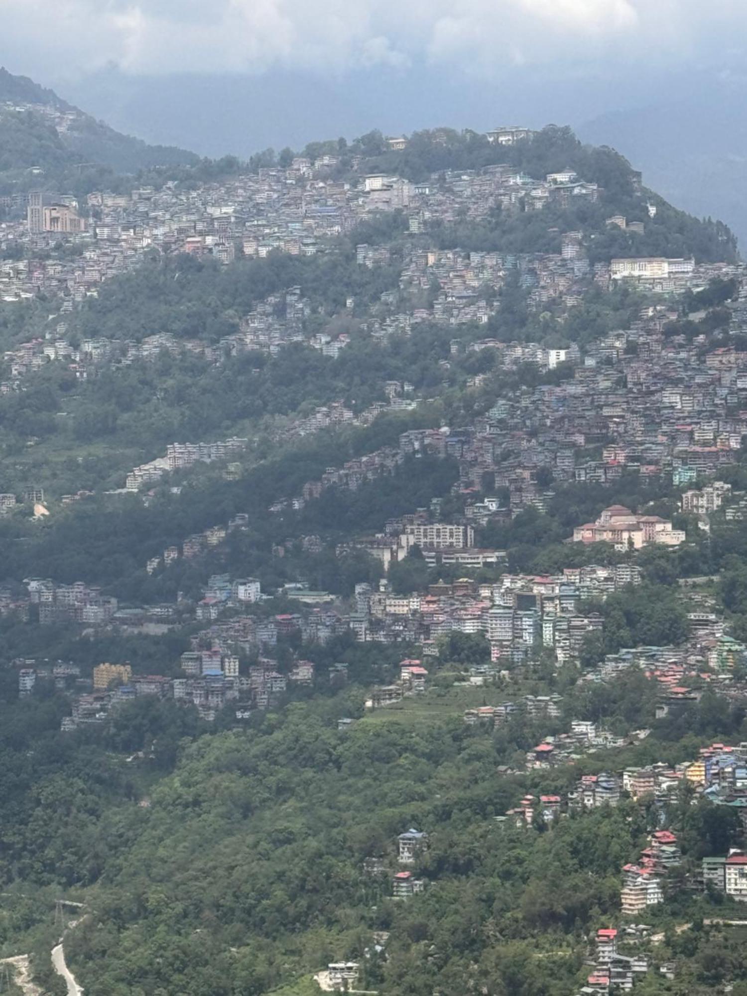 Dwang Rumtek Resort Tadong Экстерьер фото